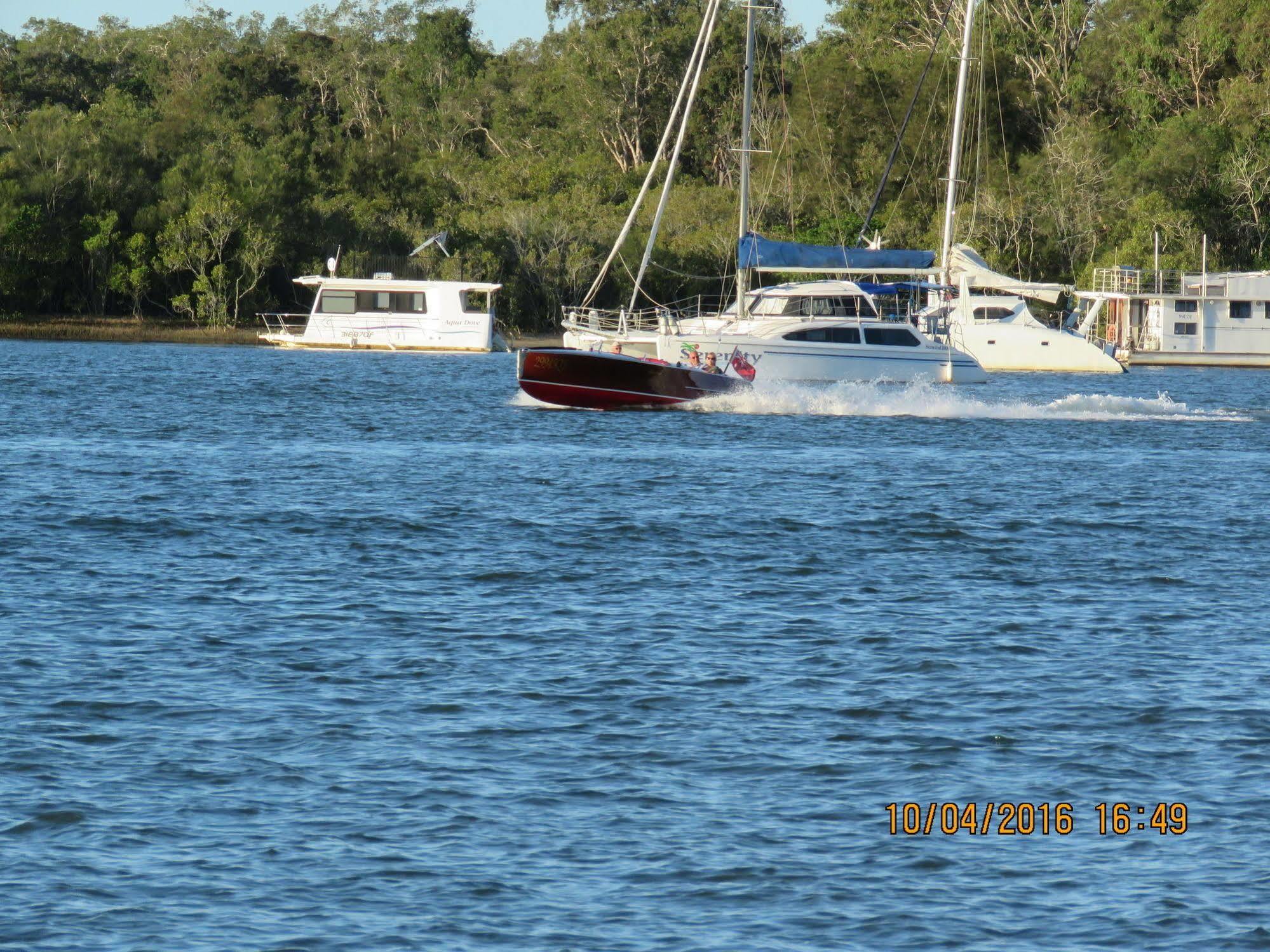 Villa Aqua Noosaville Exterior photo